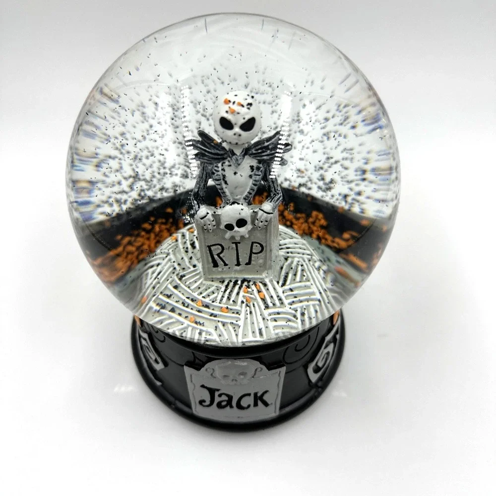 Disney Nightmare Before Christmas Snow Globe plays Funeral March of a Marionette